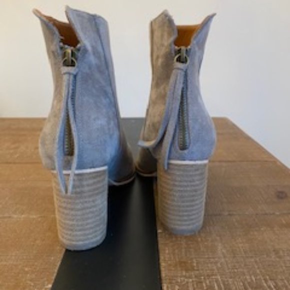 Taupe/Grey Booties - Picture 4 of 4